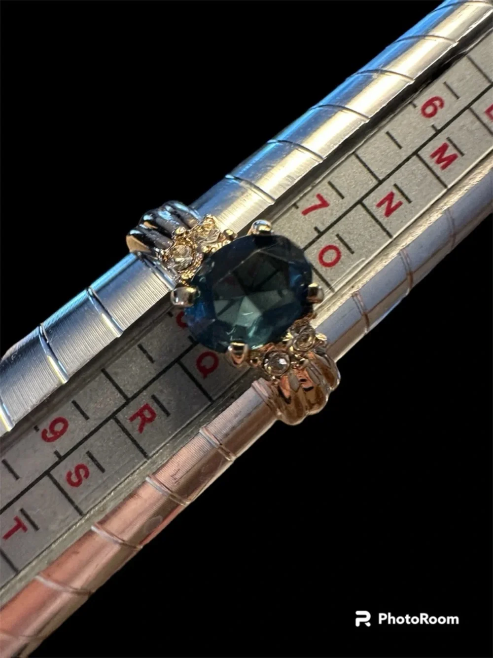 New Old Stock Blue Stone Silver-Tone Cocktail Ring